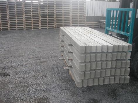 8X20X210-ES OSZLOP  50 db / RAKLAP
